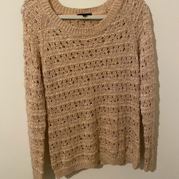 Tinsel gold sweater, Size M - Picture 2 of 3